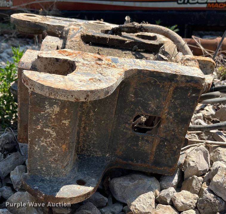 image for item EN5519 Helac  excavator tilt coupler