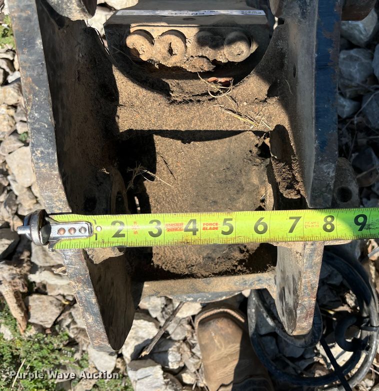 image for item EN5519 Helac  excavator tilt coupler