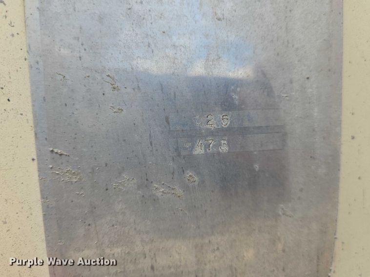 image for item EN8198 1998 Mack RD690S ready mix truck