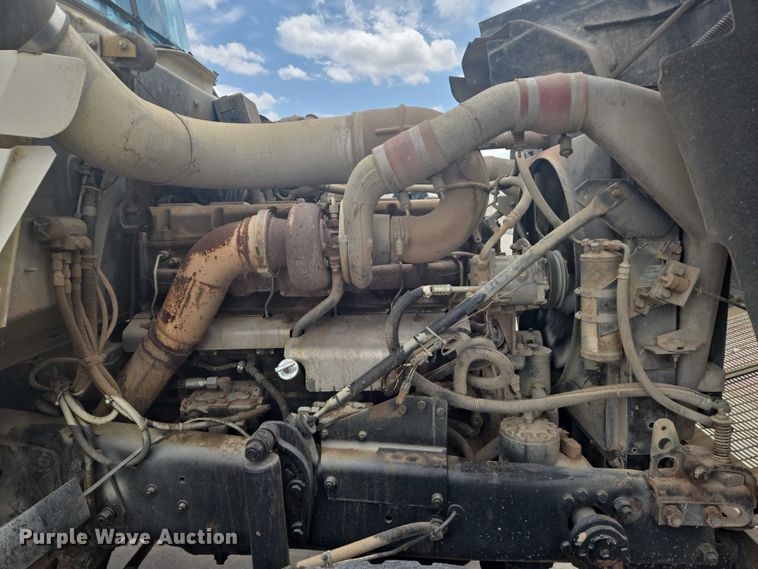 image for item EN8198 1998 Mack RD690S ready mix truck