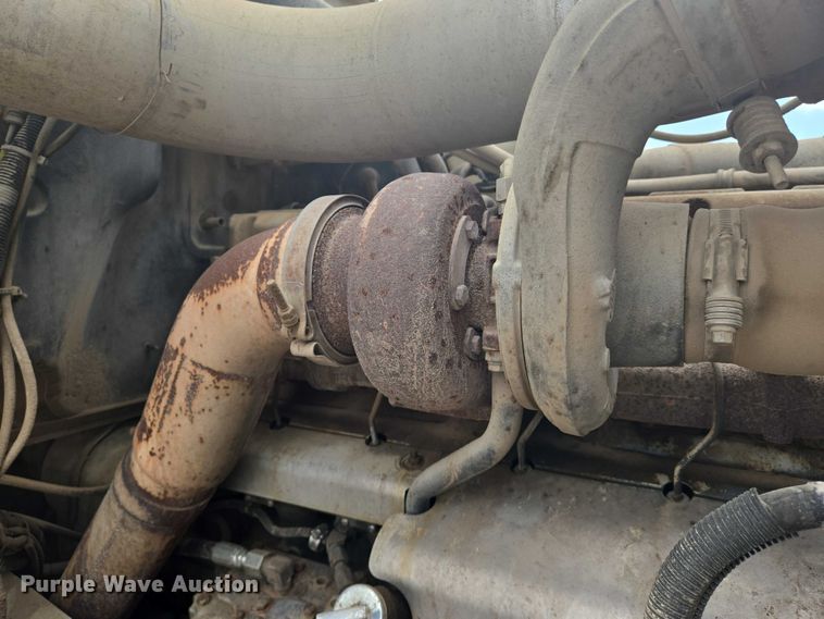 image for item EN8198 1998 Mack RD690S ready mix truck