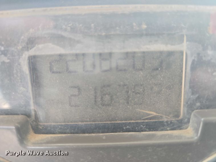 image for item EN8199 2005 Mack CV513 ready mix truck