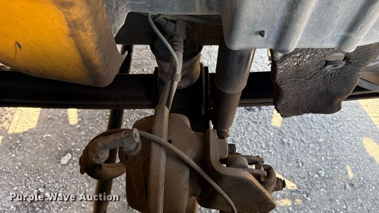 image for item EN8253 2011 International Durastar digger derrick truck