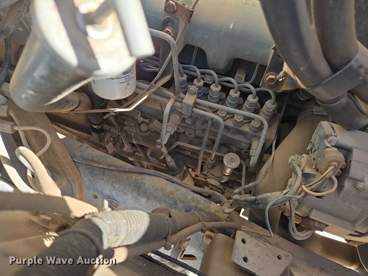 image for item EN8295 1991 Ford F700 drilling rig truck