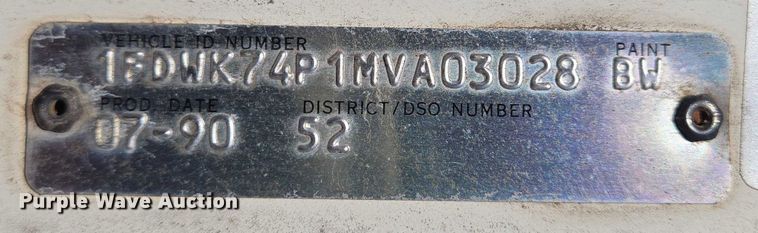 image for item EN8295 1991 Ford F700 drilling rig truck