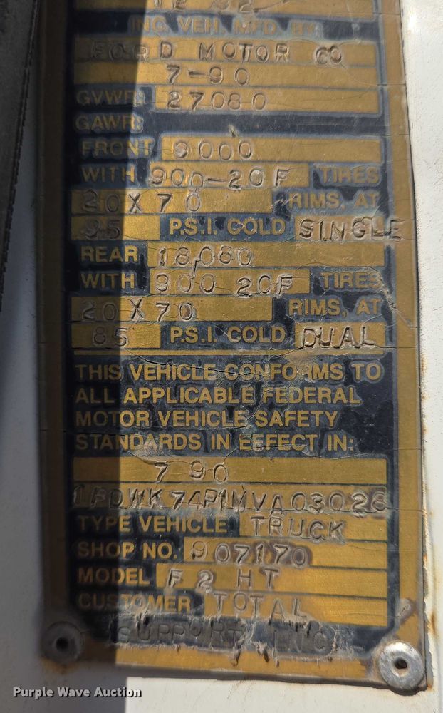 image for item EN8295 1991 Ford F700 drilling rig truck