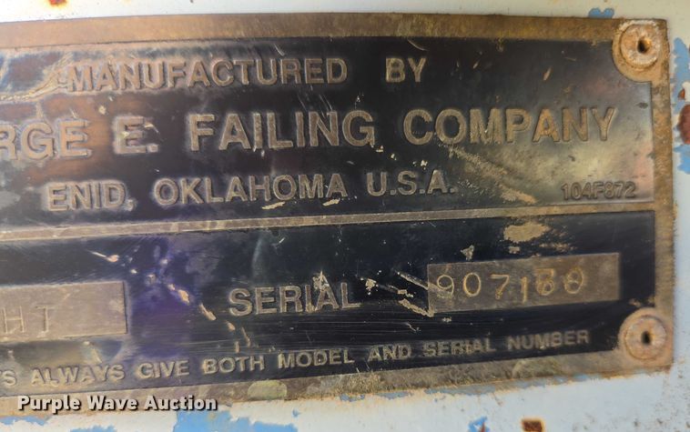 image for item EN8295 1991 Ford F700 drilling rig truck