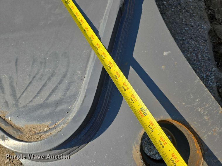 image for item EN8329 Volvo 16' L excavator stick