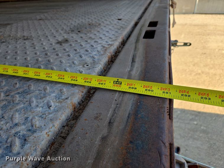 image for item EN8336 2014 Freightliner 108SD box truck