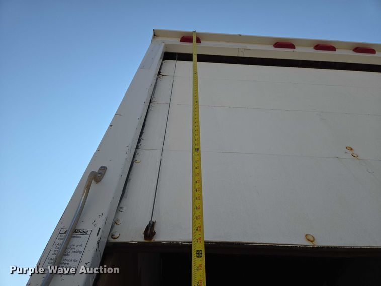 image for item EN8336 2014 Freightliner 108SD box truck