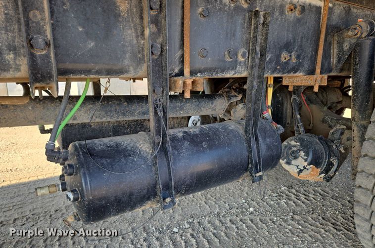 image for item EN8336 2014 Freightliner 108SD box truck