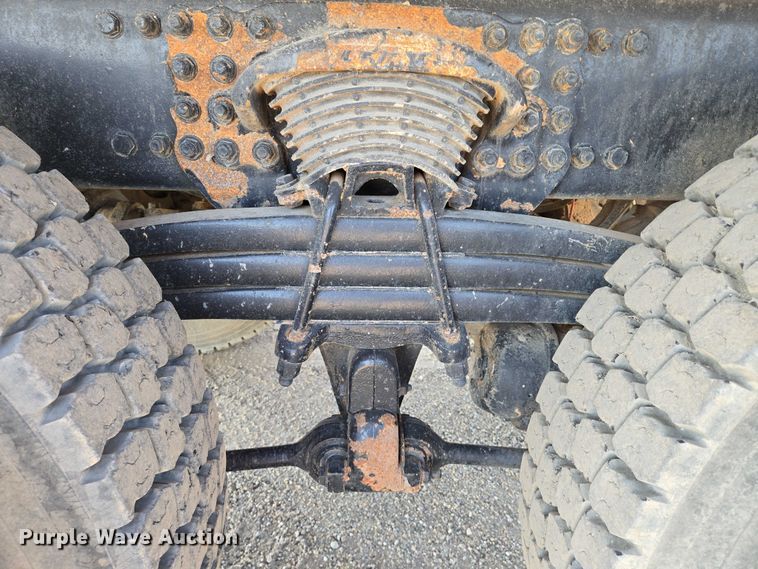 image for item EN8336 2014 Freightliner 108SD box truck