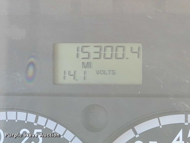 image for item EN8336 2014 Freightliner 108SD box truck