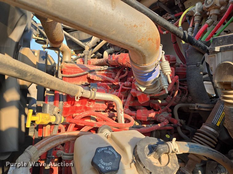 image for item EN8336 2014 Freightliner 108SD box truck