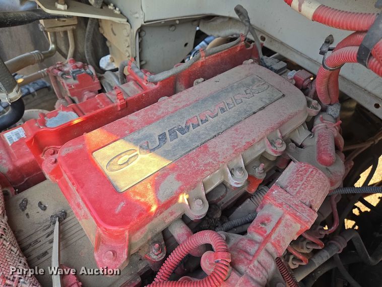 image for item EN8336 2014 Freightliner 108SD box truck