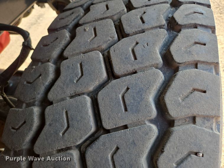 image for item EN8336 2014 Freightliner 108SD box truck