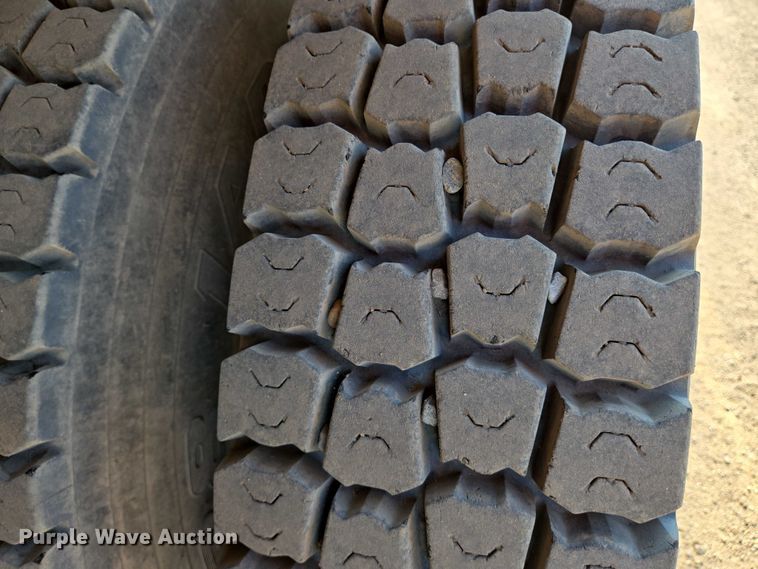 image for item EN8336 2014 Freightliner 108SD box truck