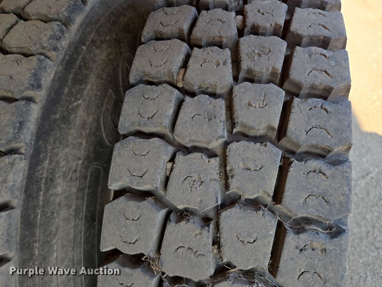 image for item EN8336 2014 Freightliner 108SD box truck