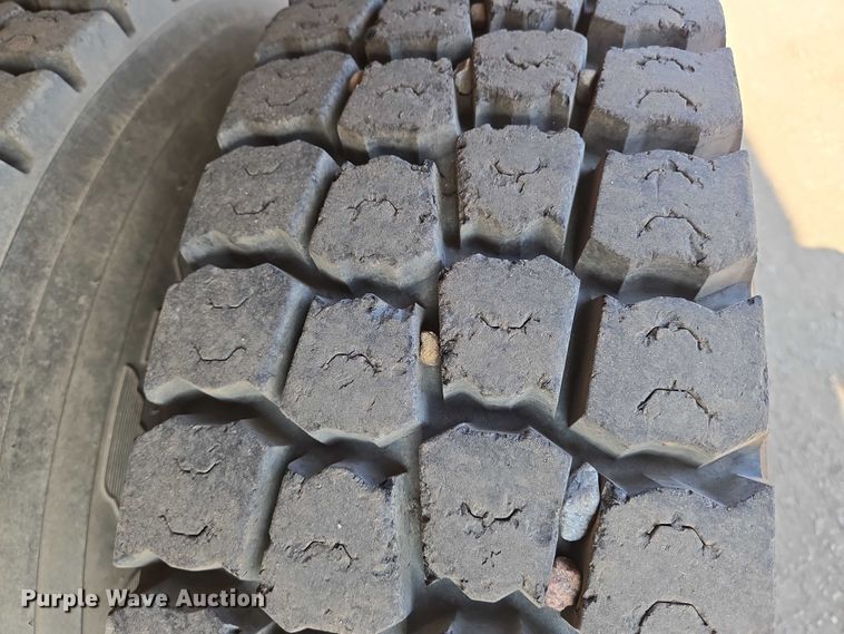 image for item EN8336 2014 Freightliner 108SD box truck