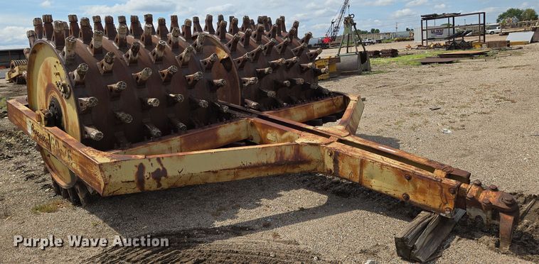 image for item EN8456 Ferguson MOD.120RE double drum wedge foot roller