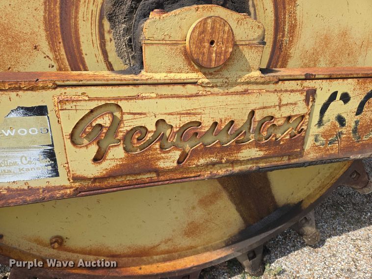 image for item EN8456 Ferguson MOD.120RE double drum wedge foot roller