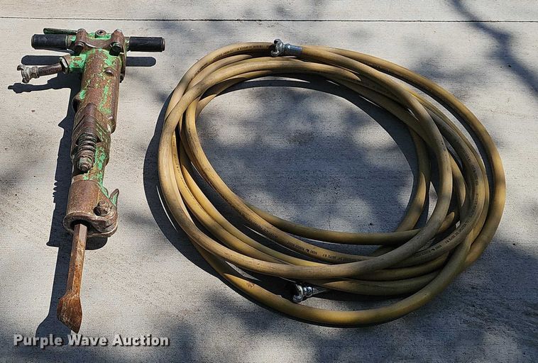 image for item EO1611 2013 Atlas Copco XAS 185 JD air compressor