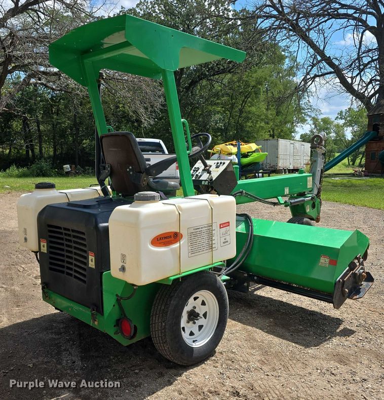 image for item EO1612 Lay-Mor SM300 broom