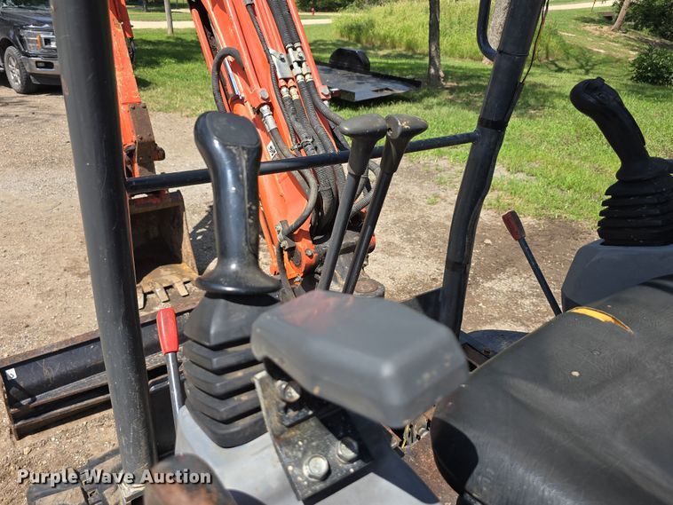 image for item EO1613 2013 Kubota KX91-3S mini excavator