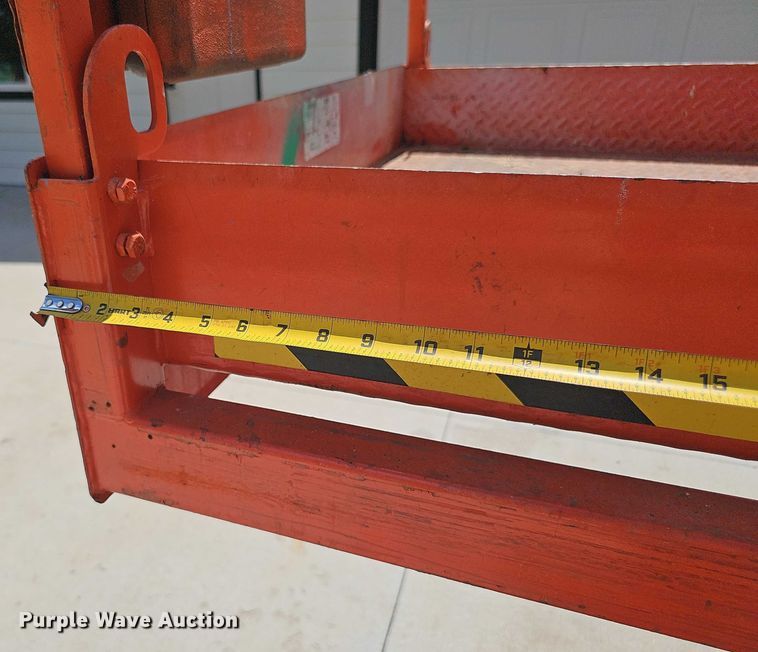 image for item EO1614 2015 SkyJack  SJIII 4626 scissor lift