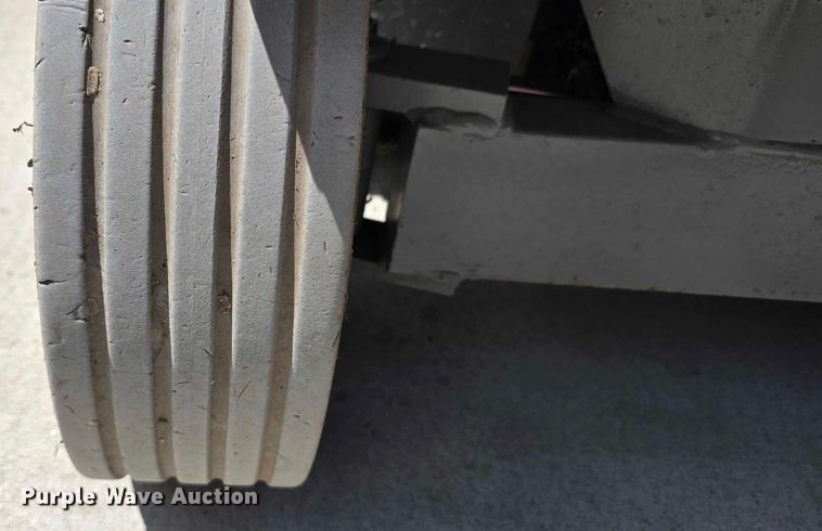 image for item EO1614 2015 SkyJack  SJIII 4626 scissor lift