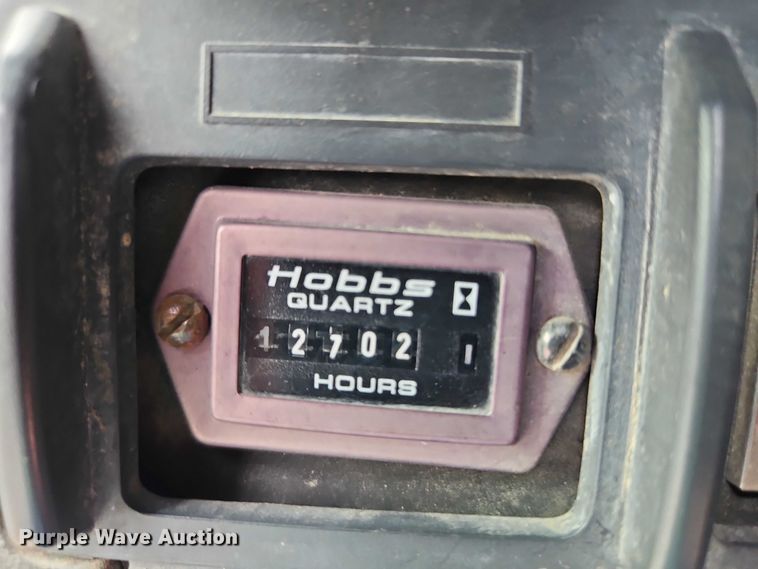 image for item EO4599 2001 GMC C6500 utility / service truck