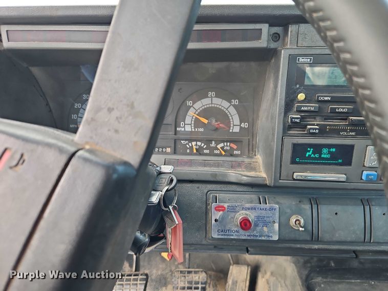 image for item EO4599 2001 GMC C6500 utility / service truck