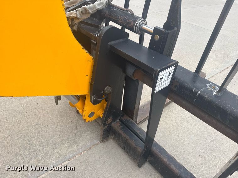 image for item ER2187 2005 JCB 506c HL telehandler