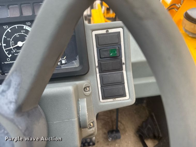 image for item ER2187 2005 JCB 506c HL telehandler