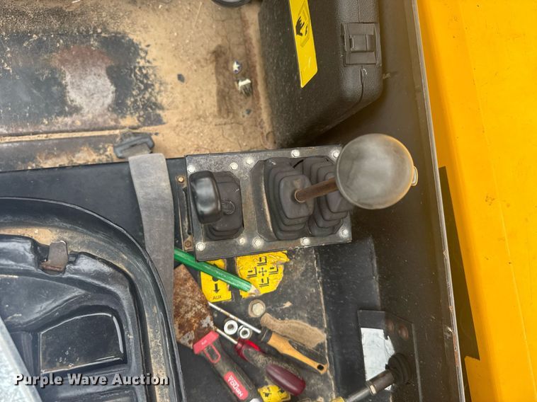 image for item ER2187 2005 JCB 506c HL telehandler