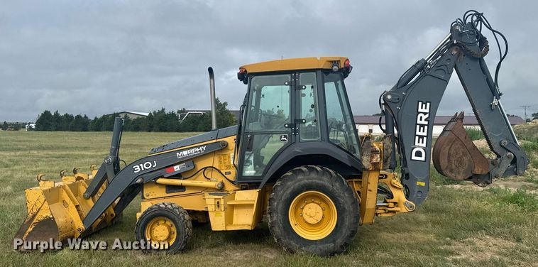 image for item ER2188 2011 John Deere 310J backhoe