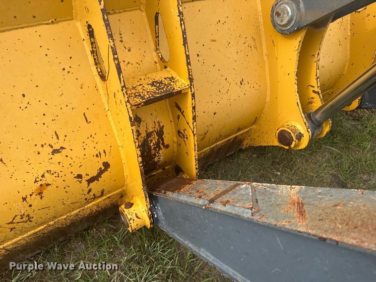 image for item ER2188 2011 John Deere 310J backhoe