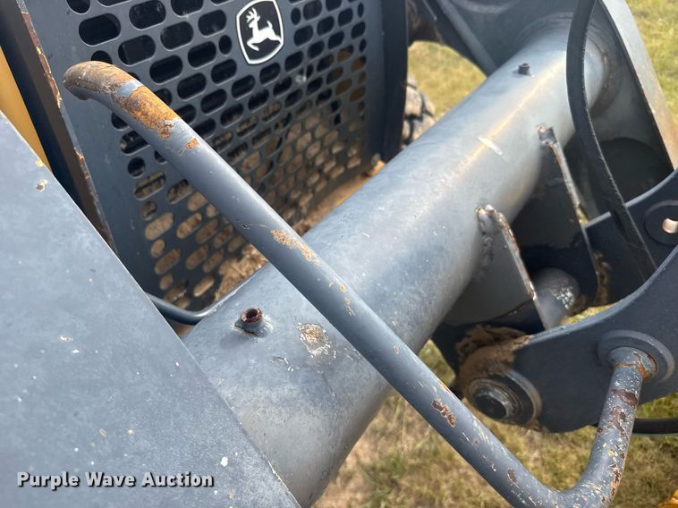 image for item ER2188 2011 John Deere 310J backhoe