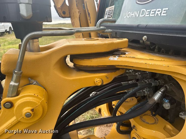 image for item ER2188 2011 John Deere 310J backhoe