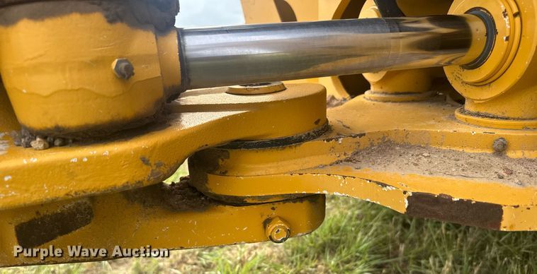 image for item ER2188 2011 John Deere 310J backhoe