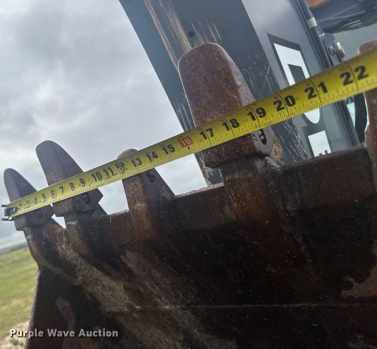 image for item ER2188 2011 John Deere 310J backhoe