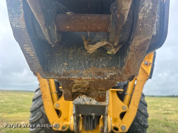 image for item ER2188 2011 John Deere 310J backhoe
