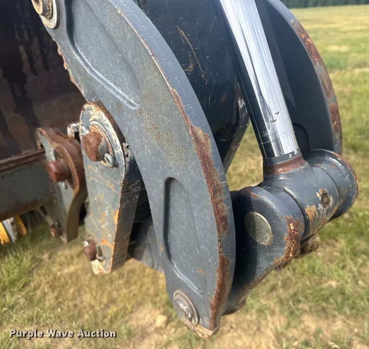 image for item ER2188 2011 John Deere 310J backhoe