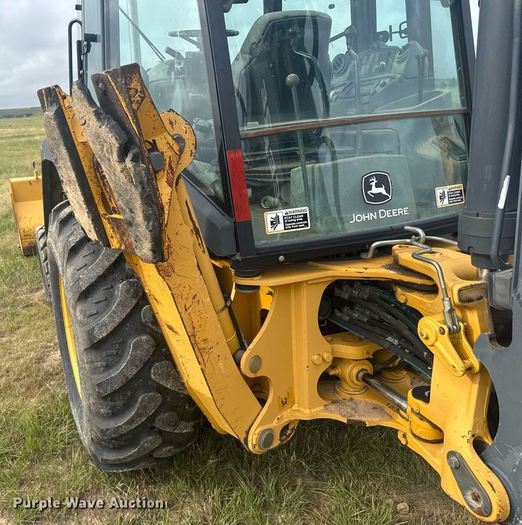 image for item ER2188 2011 John Deere 310J backhoe
