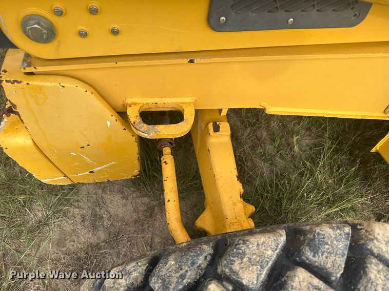 image for item ER2188 2011 John Deere 310J backhoe