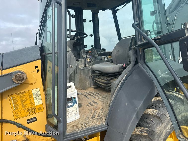 image for item ER2188 2011 John Deere 310J backhoe