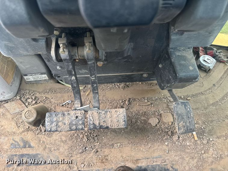 image for item ER2188 2011 John Deere 310J backhoe