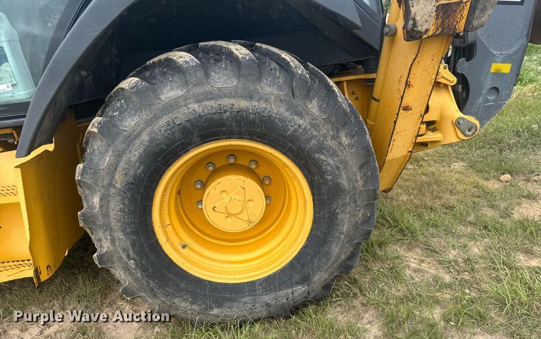 image for item ER2188 2011 John Deere 310J backhoe