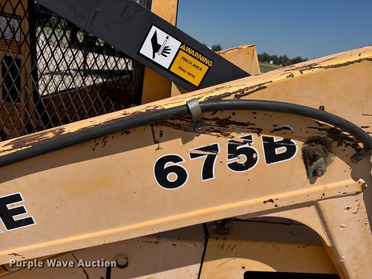 image for item ER2241 1990 John Deere 675B skid steer loader