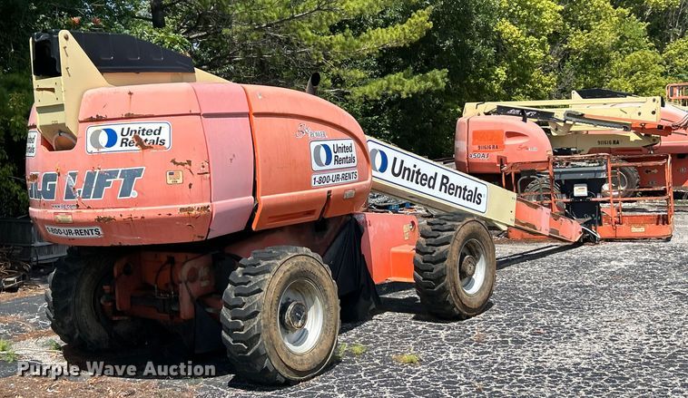 image for item ET3018 2005 JLG 600S boom lift